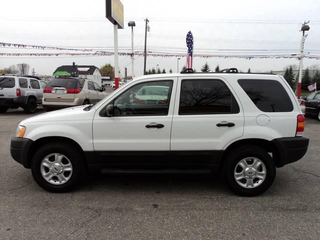 2004 Ford Escape ESi