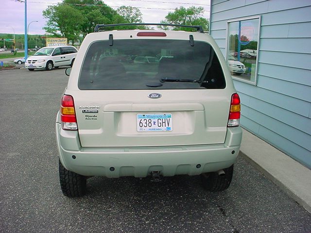 2004 Ford Escape Super