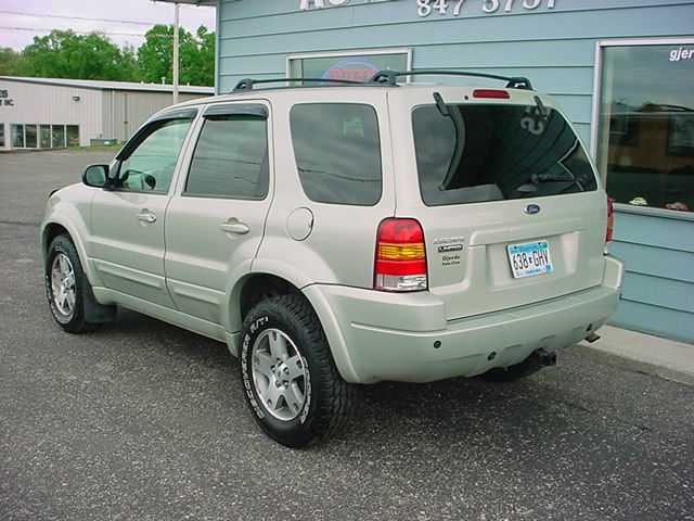 2004 Ford Escape Super