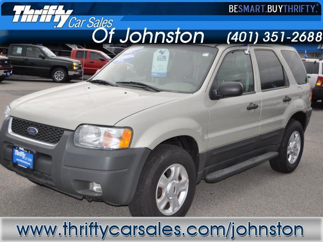 2004 Ford Escape ESi