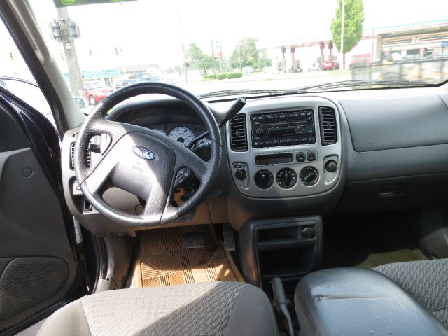 2004 Ford Escape SL 4x4 Regular Cab