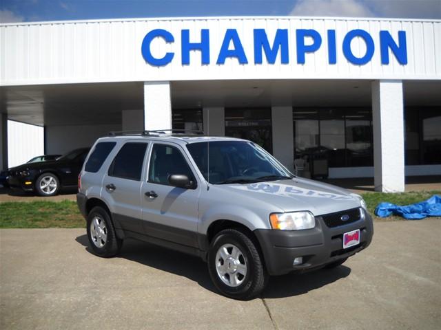 2004 Ford Escape ESi