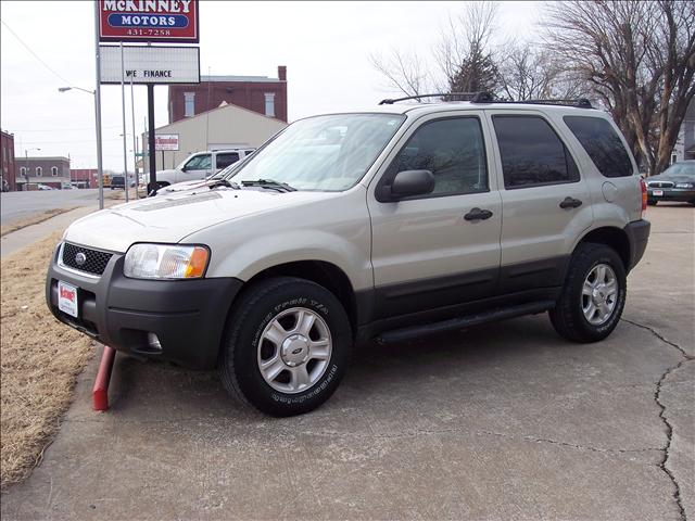 2004 Ford Escape ESi