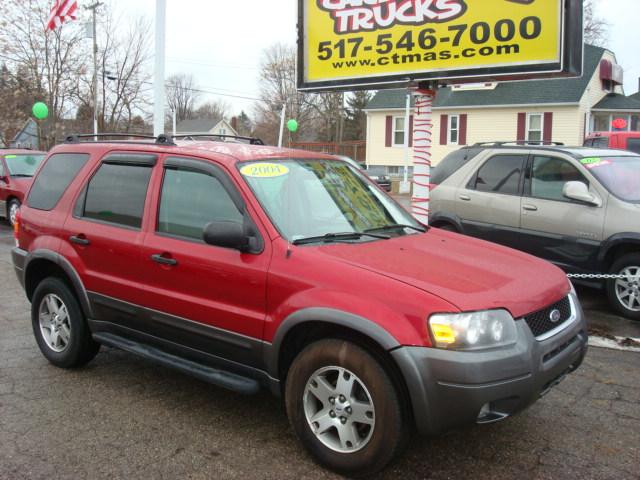 2004 Ford Escape ESi