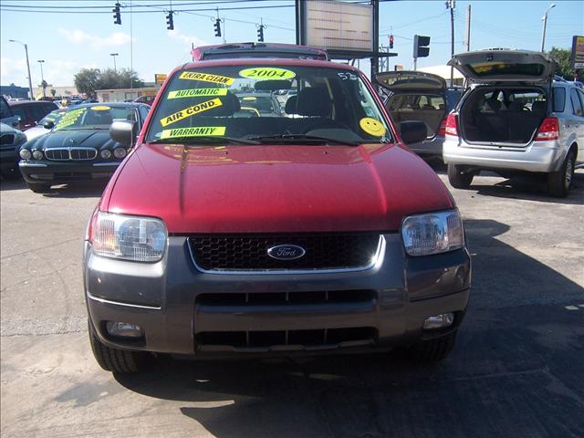 2004 Ford Escape ESi