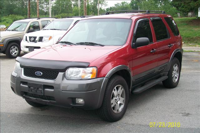 2004 Ford Escape ESi