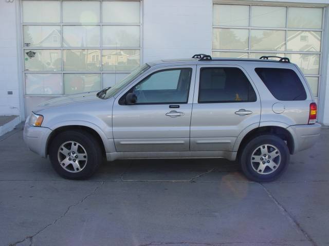 2004 Ford Escape SLT 25