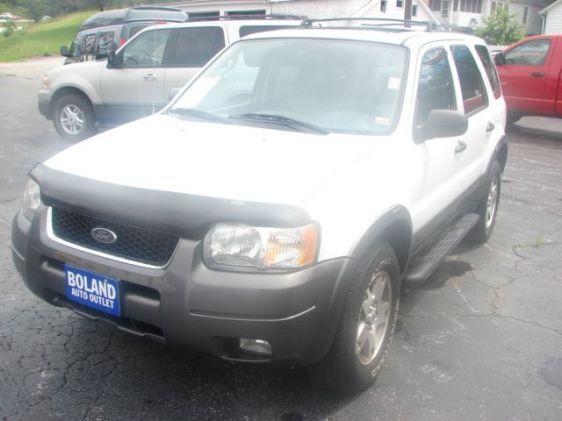 2004 Ford Escape ESi