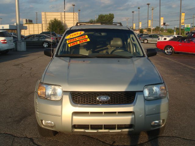 2004 Ford Escape Super