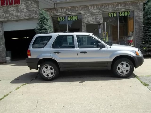 2004 Ford Escape Reg Cab 159.5 WB C5B