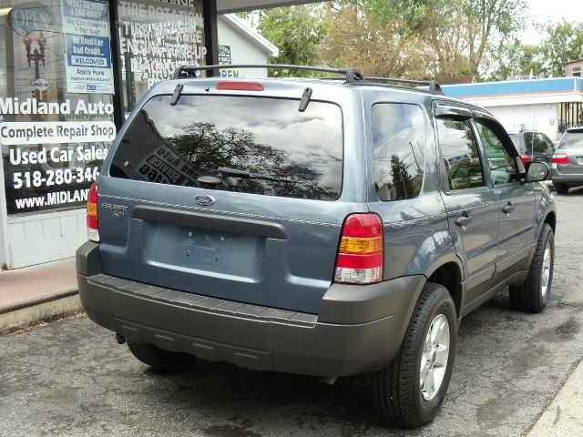 2005 Ford Escape 4x4 Coupe