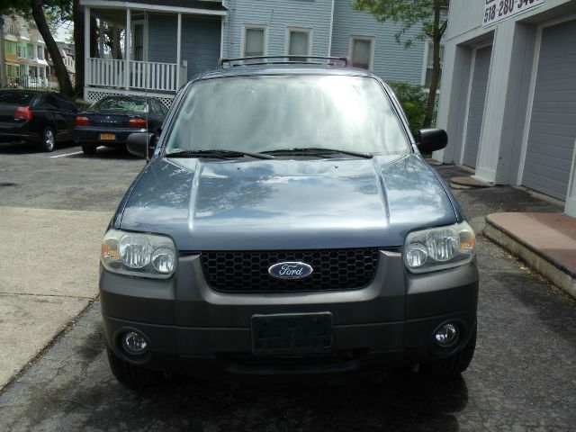 2005 Ford Escape 4x4 Coupe