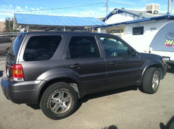 2005 Ford Escape Super