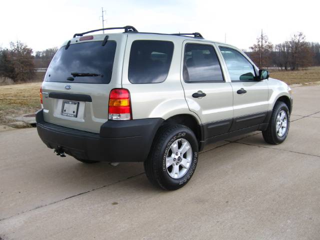 2005 Ford Escape Arc