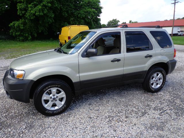 2005 Ford Escape SL 4x4 Regular Cab