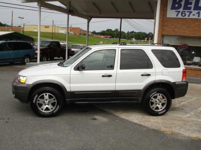 2005 Ford Escape Unknown