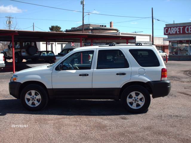 2005 Ford Escape ESi