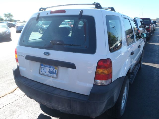 2005 Ford Escape Reg Cab 159.5 WB C5B