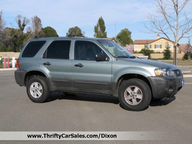 2005 Ford Escape XLS