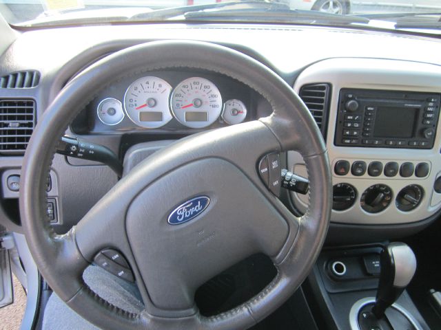 2005 Ford Escape Ram 3500 Diesel 2-WD