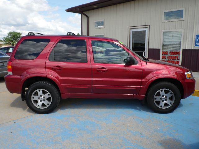 2005 Ford Escape Super