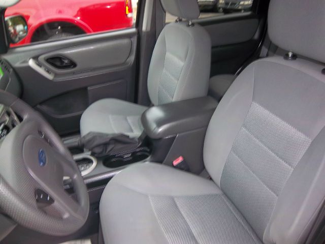 2005 Ford Escape 4dr Grand SXT