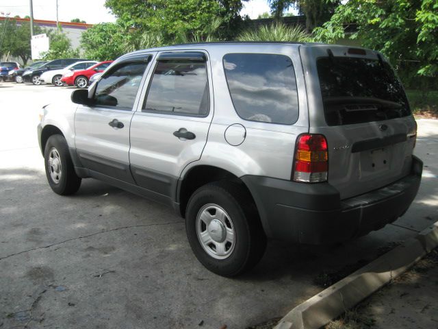 2005 Ford Escape Reg Cab 159.5 WB C5B