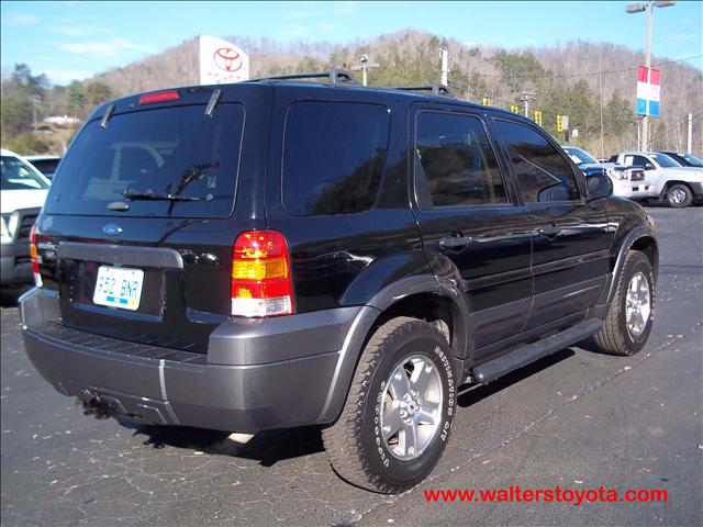 2005 Ford Escape Unknown