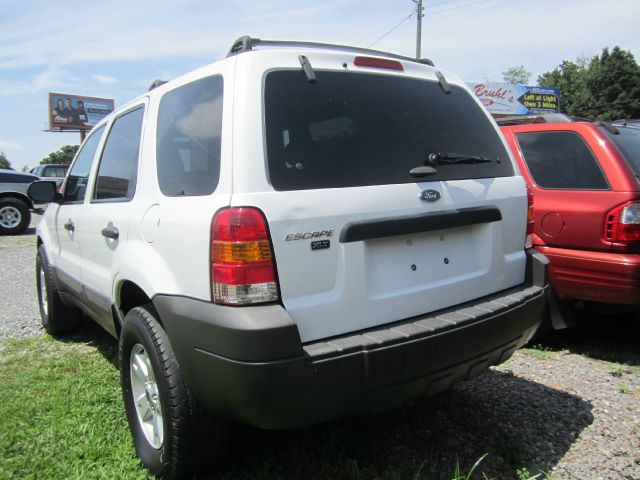 2005 Ford Escape SL 4x4 Regular Cab