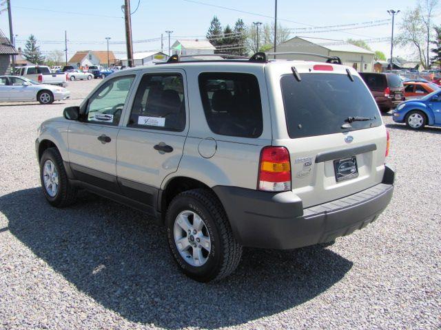 2005 Ford Escape SL 4x4 Regular Cab