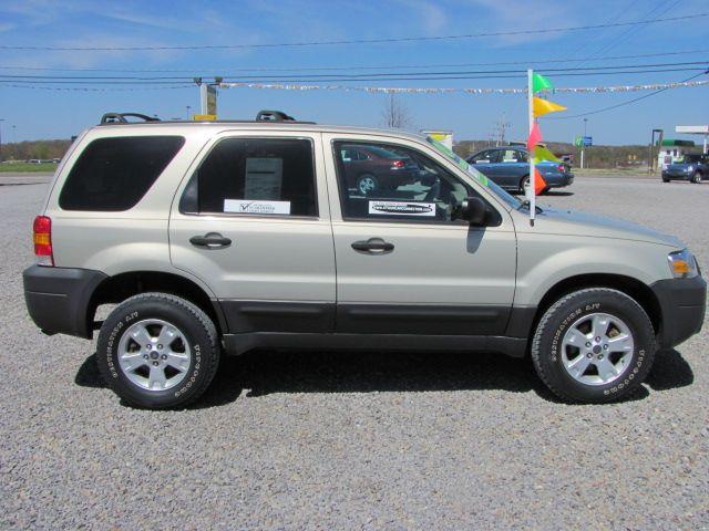 2005 Ford Escape SL 4x4 Regular Cab