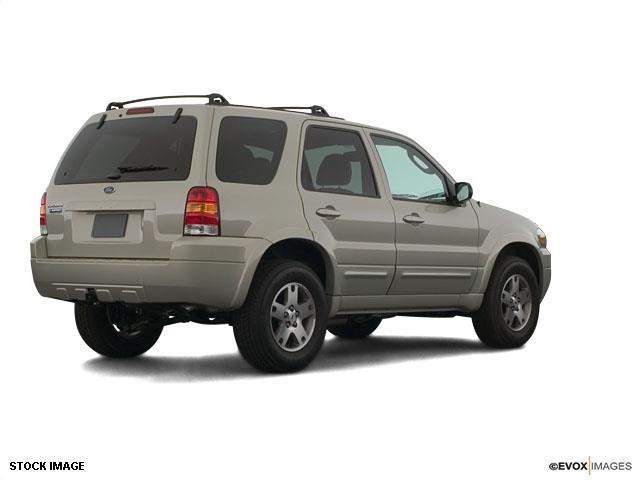 2005 Ford Escape XLS