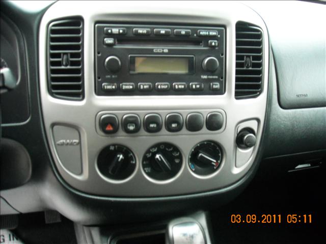 2005 Ford Escape SLT 25