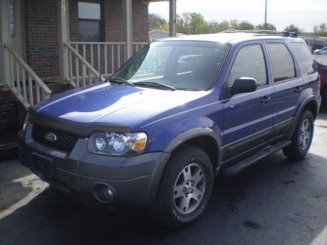 2005 Ford Escape ESi