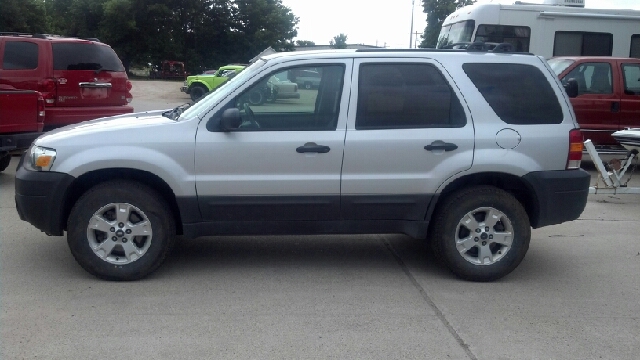 2005 Ford Escape SL 4x4 Regular Cab