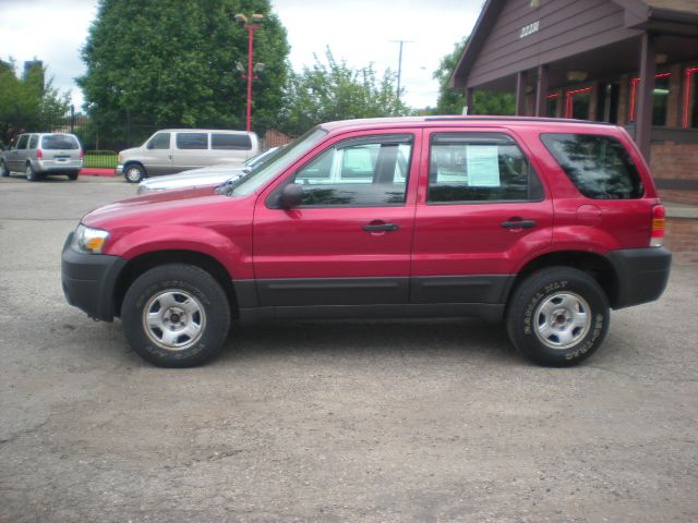 2005 Ford Escape Reg Cab 159.5 WB C5B