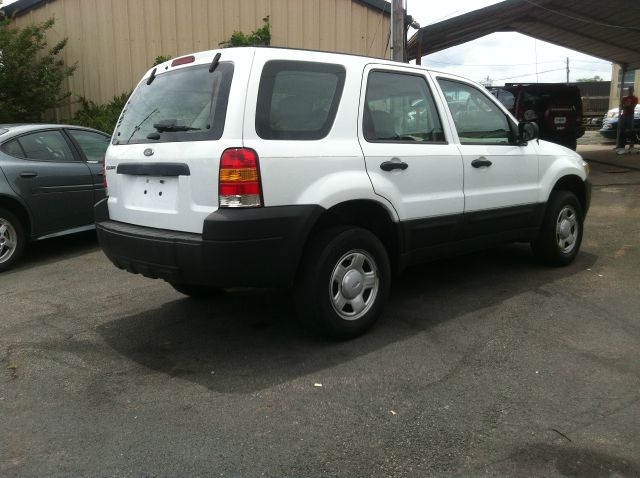 2005 Ford Escape Reg Cab 159.5 WB C5B