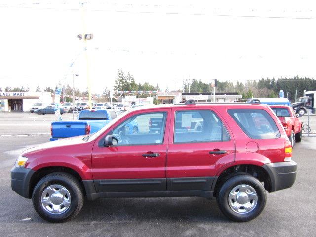 2005 Ford Escape Reg Cab 159.5 WB C5B