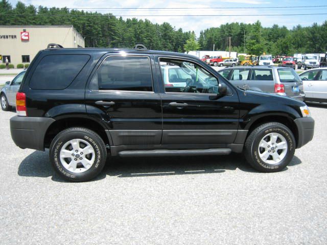 2005 Ford Escape SL 4x4 Regular Cab