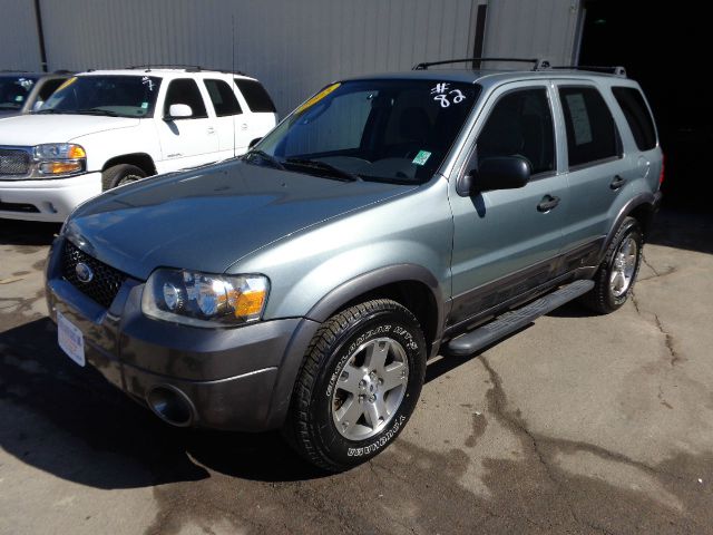 2005 Ford Escape SL 4x4 Regular Cab