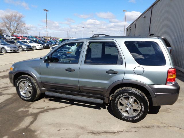 2005 Ford Escape SL 4x4 Regular Cab