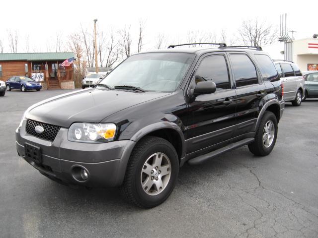 2005 Ford Escape ESi