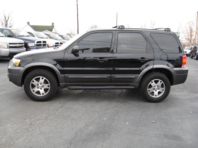 2005 Ford Escape ESi