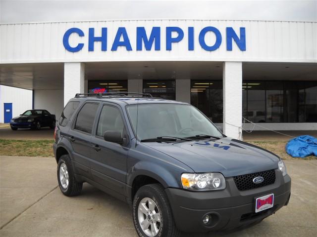 2005 Ford Escape ESi