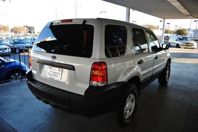 2005 Ford Escape 4dr Sdn Premier 2WD