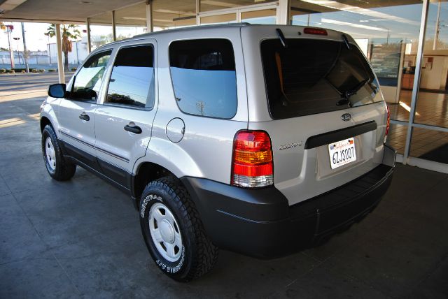 2005 Ford Escape 4dr Sdn Premier 2WD