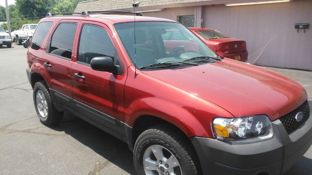 2005 Ford Escape SL 4x4 Regular Cab