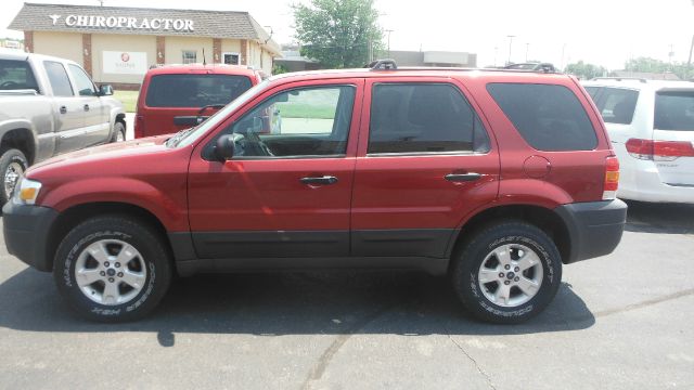 2005 Ford Escape SL 4x4 Regular Cab