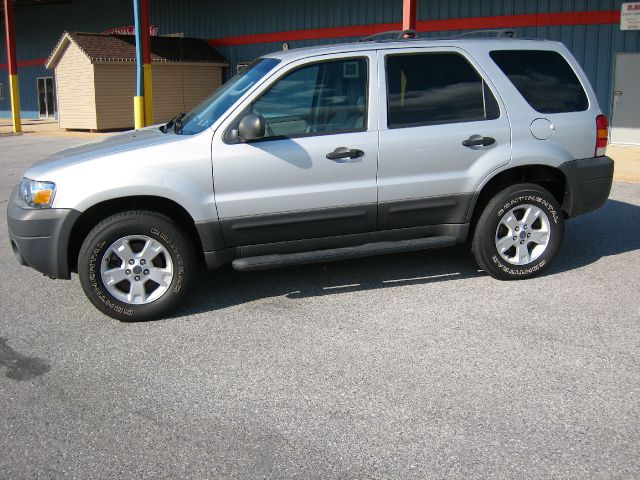 2005 Ford Escape SL 4x4 Regular Cab