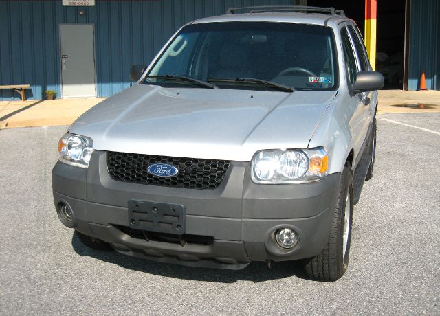 2005 Ford Escape SL 4x4 Regular Cab